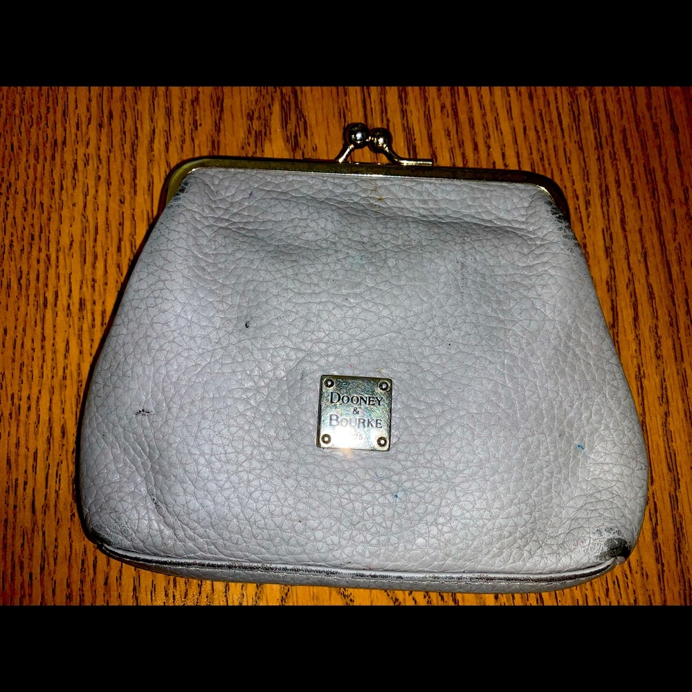 Dooney kiss lock wallet